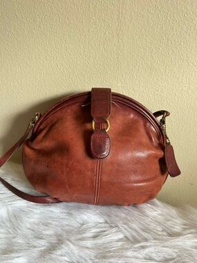 Coach vintage shell crossbody bag